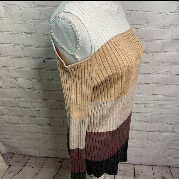 Chico’s Cold Shoulder Color Block Sweater Medium - Picture 2 of 7